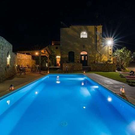 Skandalis Apartments With Pool Chorafakia Екстериор снимка
