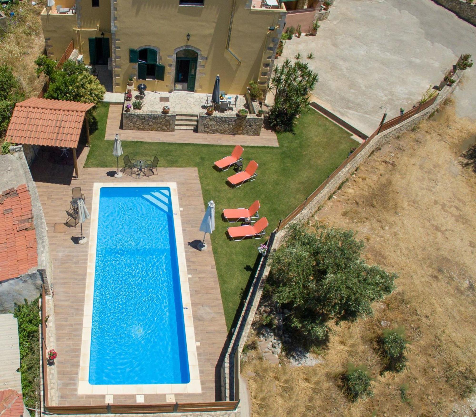 Skandalis Apartments With Pool Chorafakia Екстериор снимка