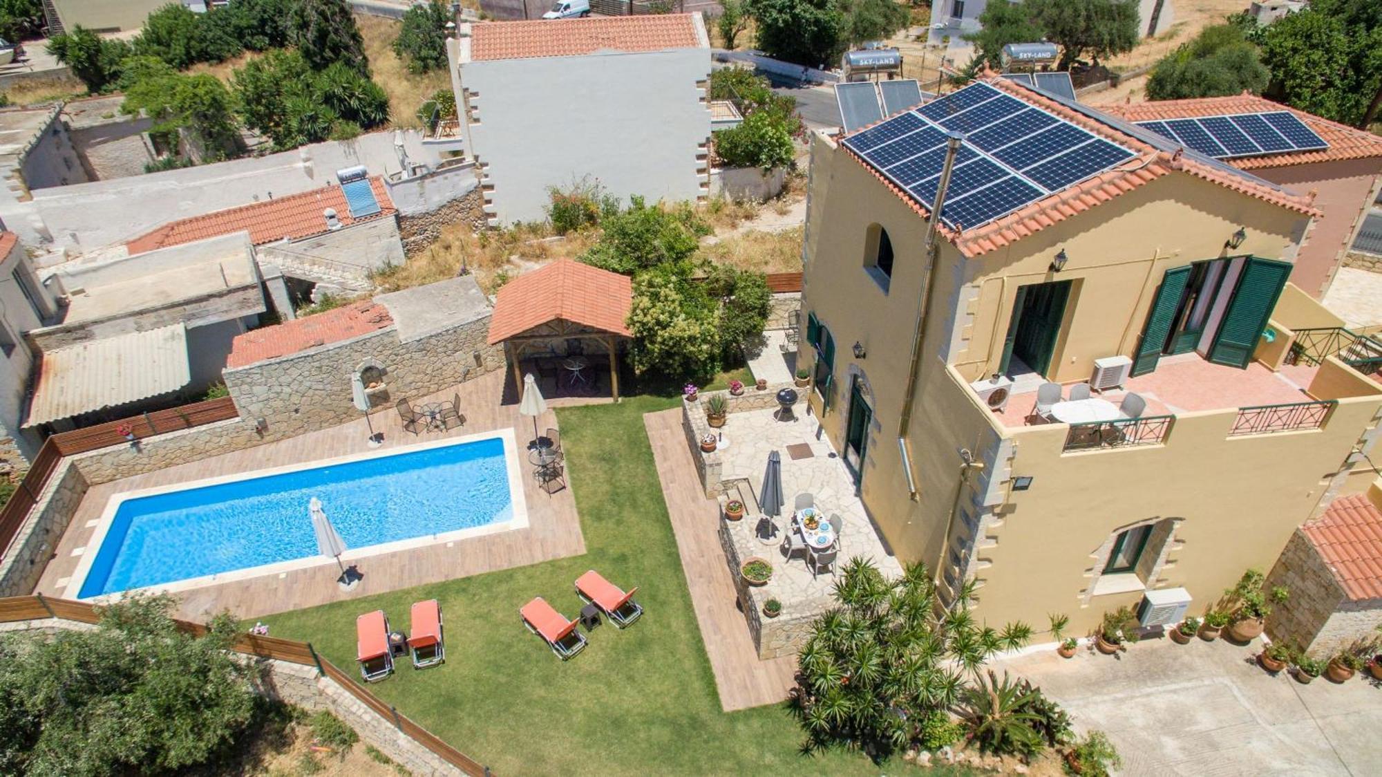 Skandalis Apartments With Pool Chorafakia Екстериор снимка