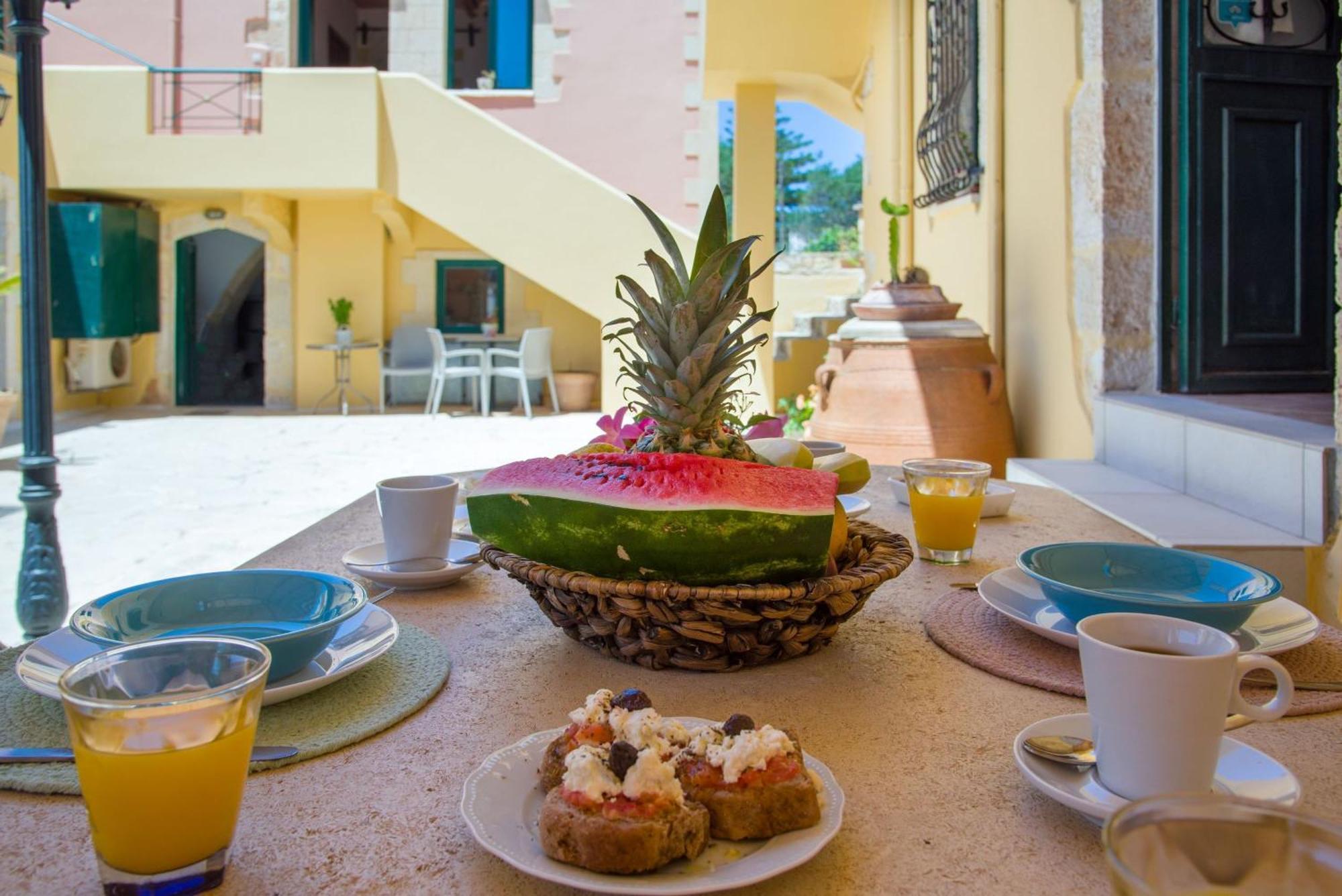 Skandalis Apartments With Pool Chorafakia Екстериор снимка